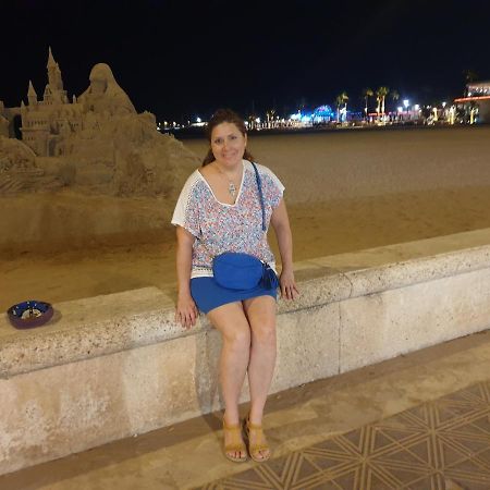 playa malvarrosa Valencia 8 huesped solo admito Familia con hijos Exterior foto